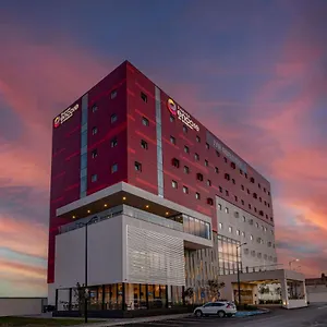 Ramada Encore By Wyndham Guadalajara Aeropuerto **** Las Pintas